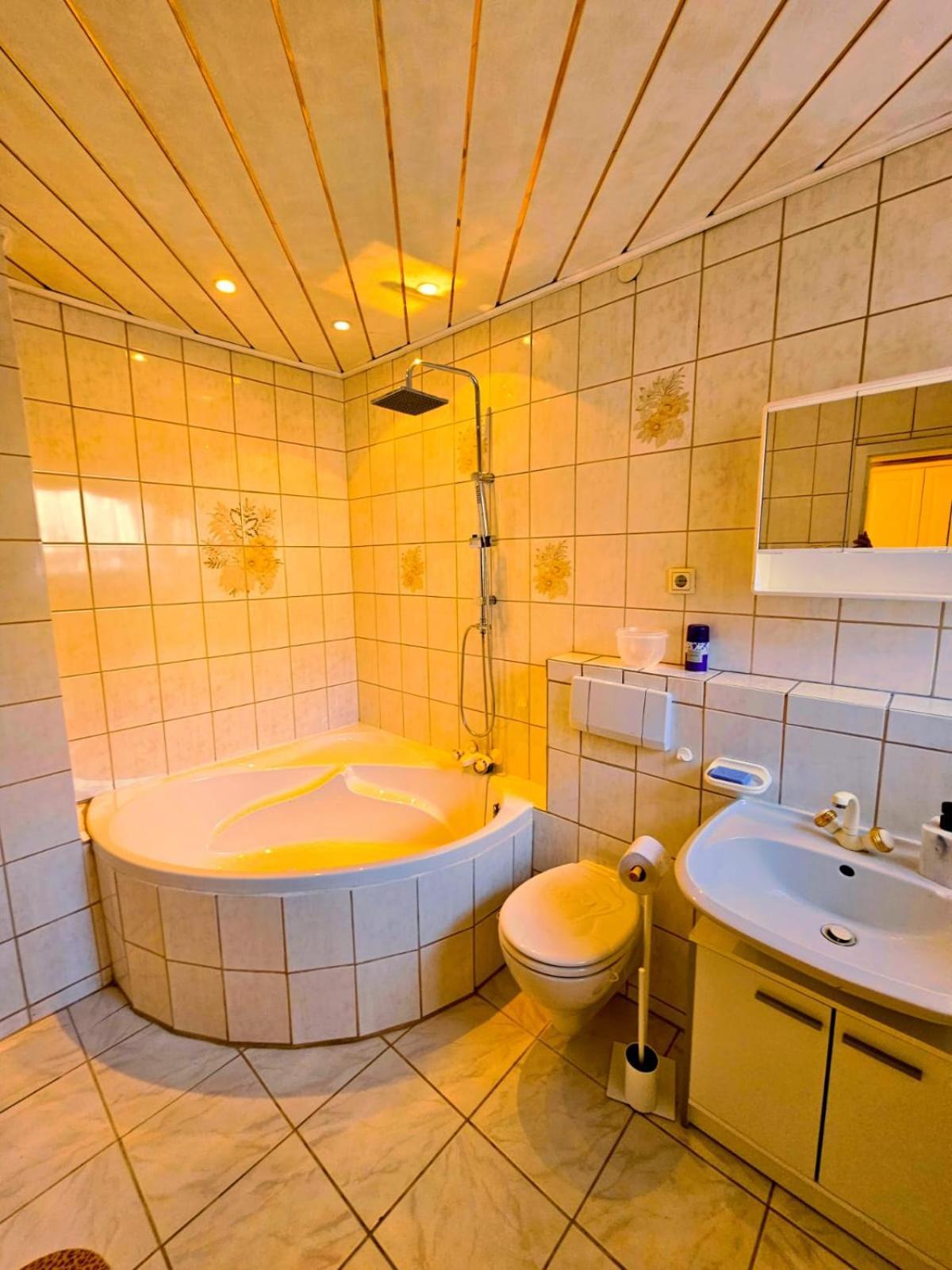 B&R Ferienhaus In Der Naehe Des Flughafens نورنبيرغ المظهر الخارجي الصورة